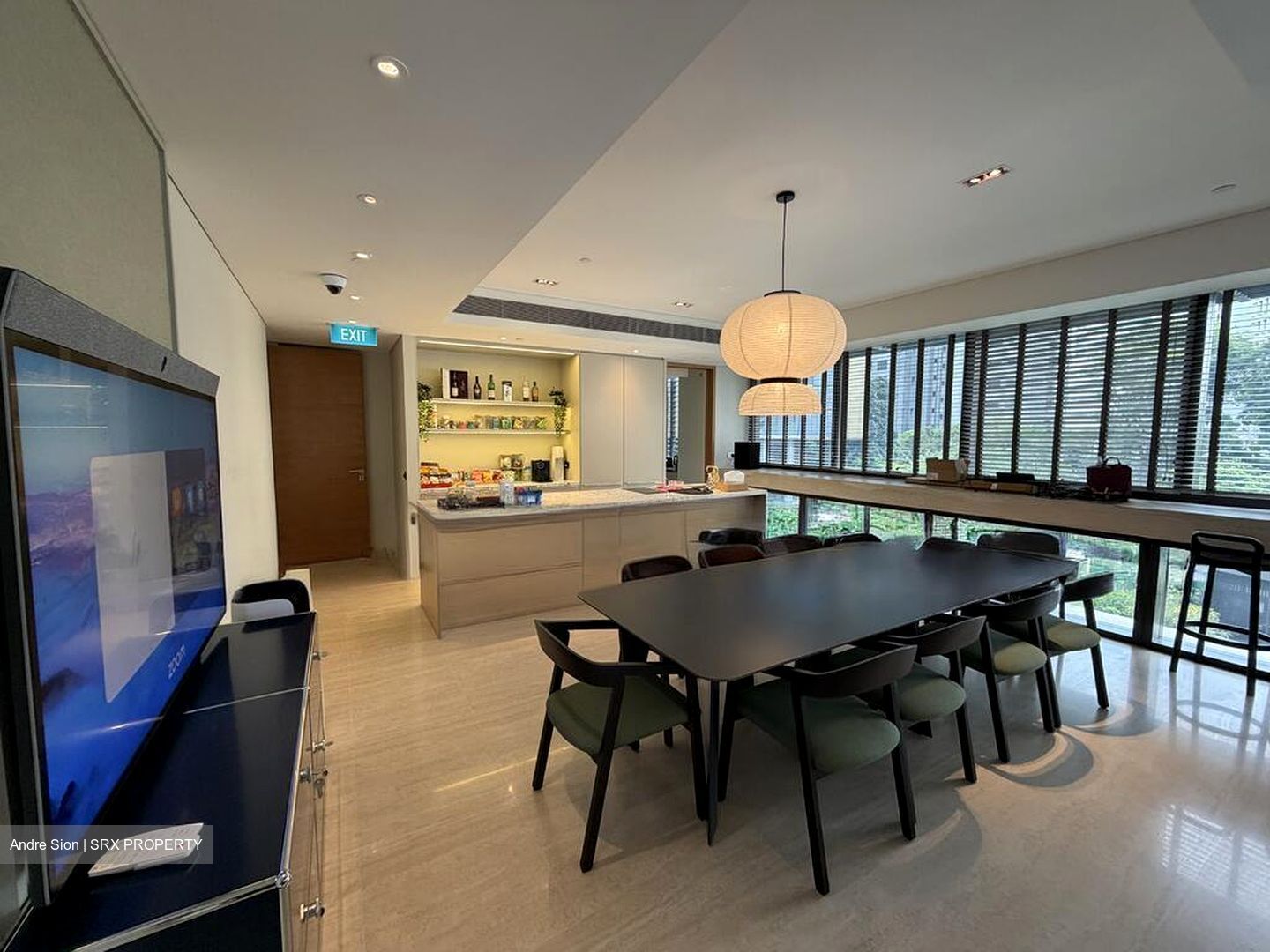 Hana (D10), Office #505323981